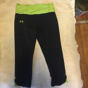 GREAT CONDITION RUNNING/ LOUNGE CAPRIS