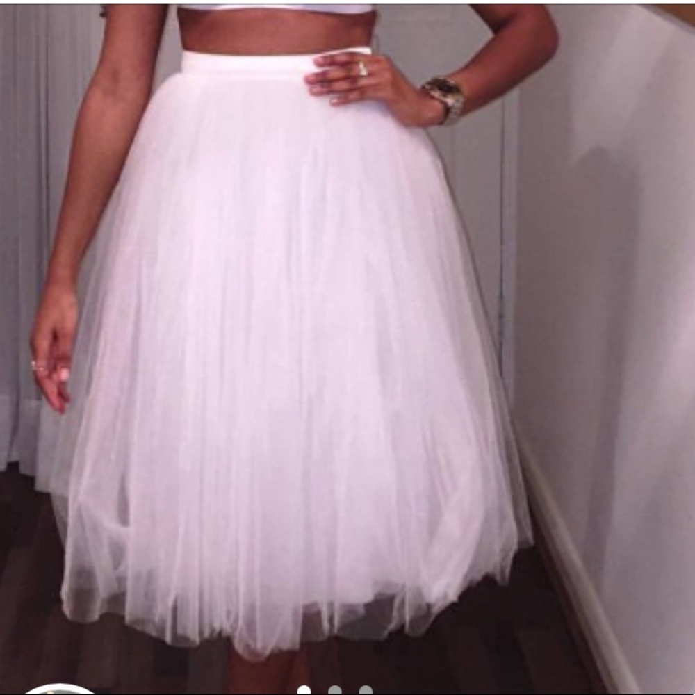 Tile white midi skirt