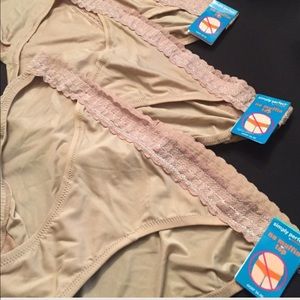 10 pair NWT Simply Perfect no muffin top hipster