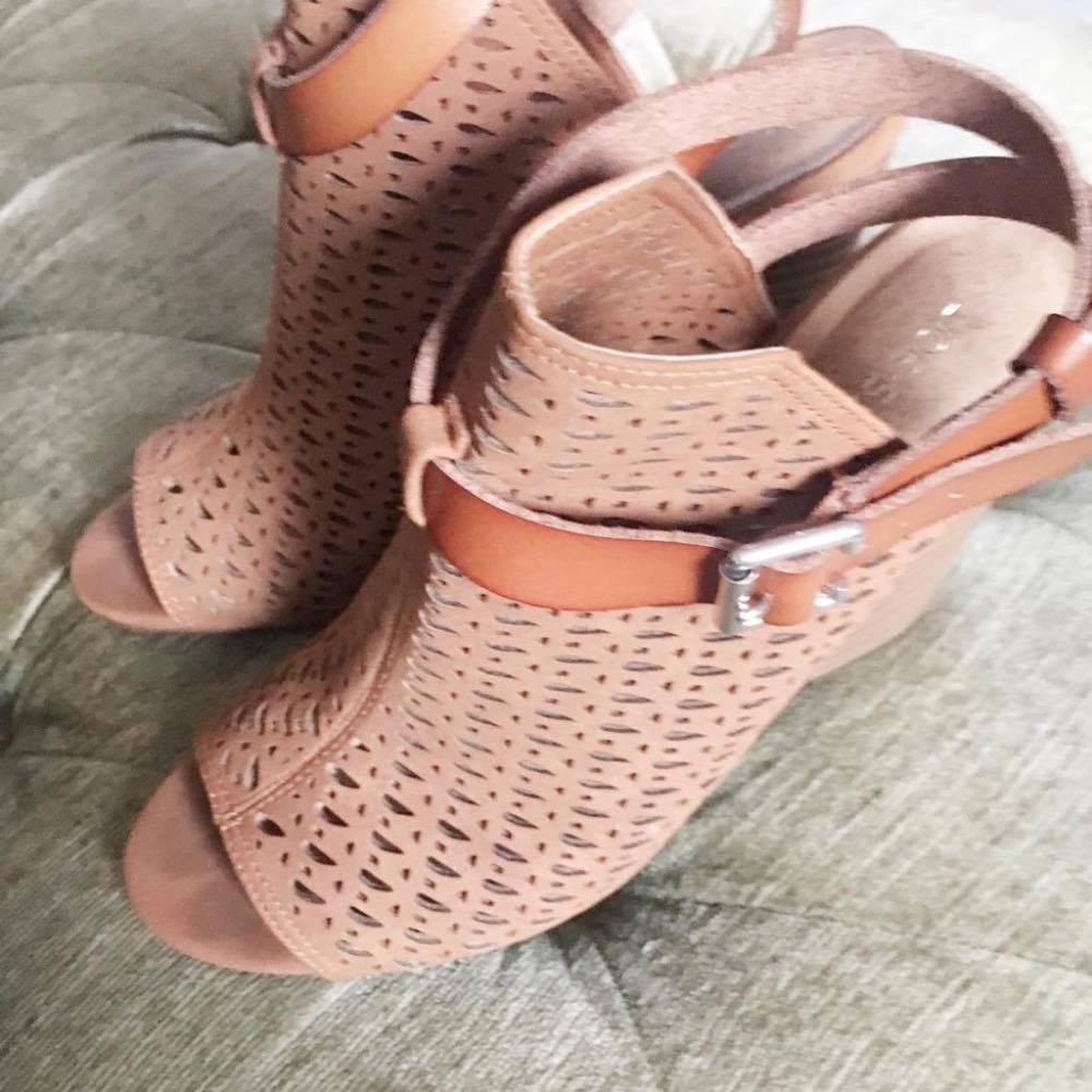 Sexy Light Brown Ankle Boots from Guess