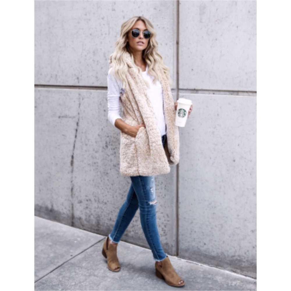 🆕LAST ONE Aspen Sherpa Teddy Vest in Beige - Picture 6 of 8