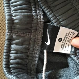 Gently used with no stains or signs of wear