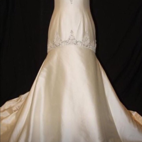 Priscilla of Boston Wedding Dress  size 4 - Picture 3 of 3