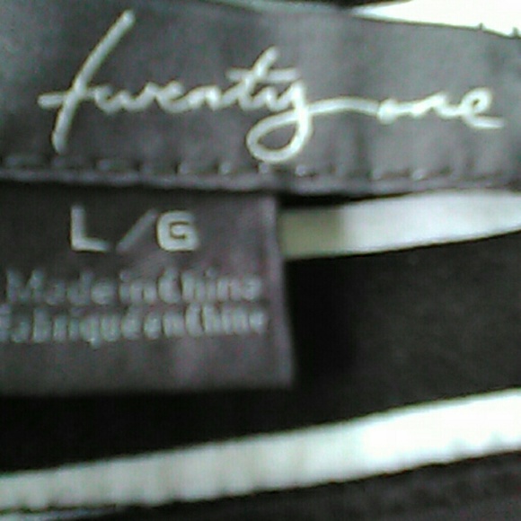 Skirt - Picture 3 of 3