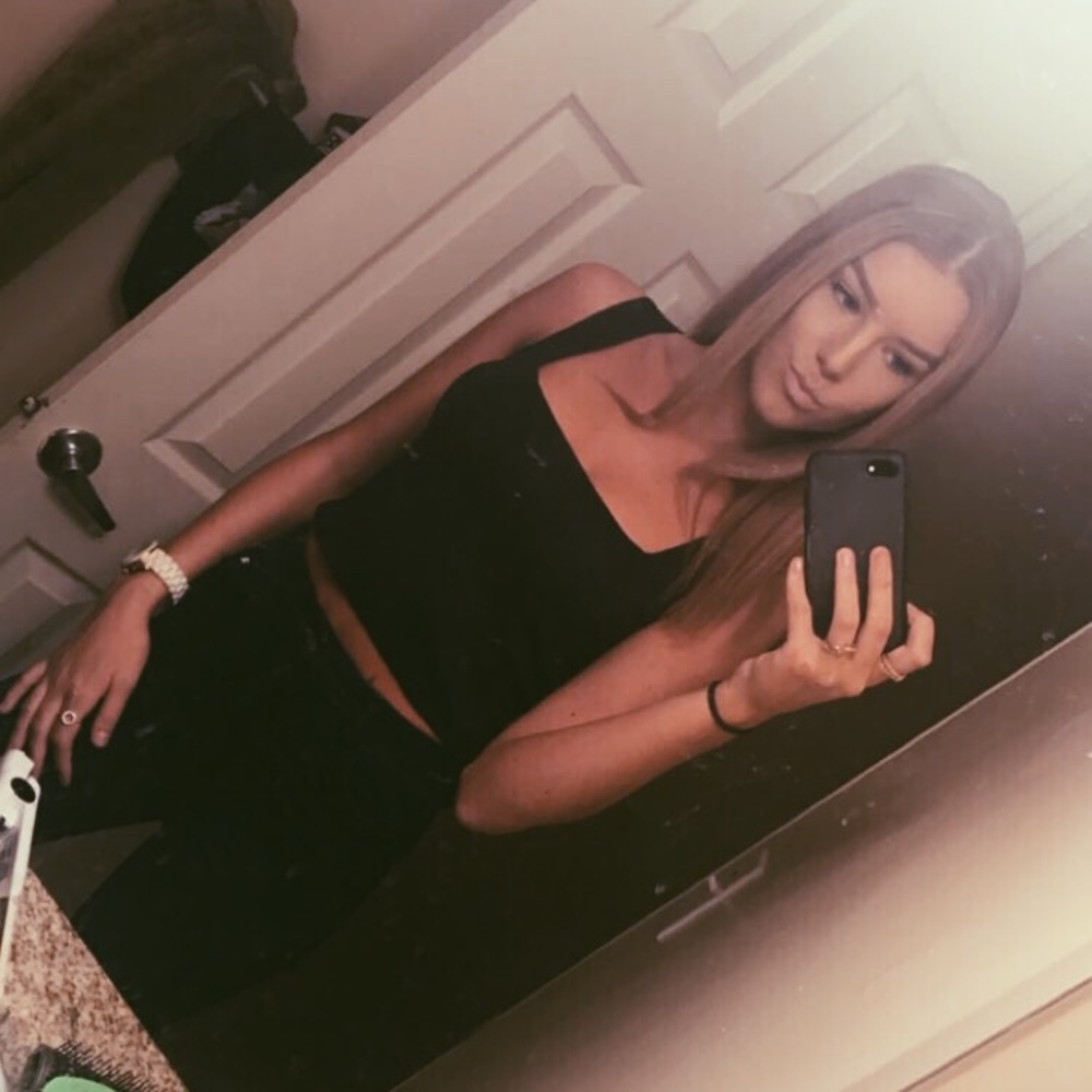 Meet your Posher, Makenzie