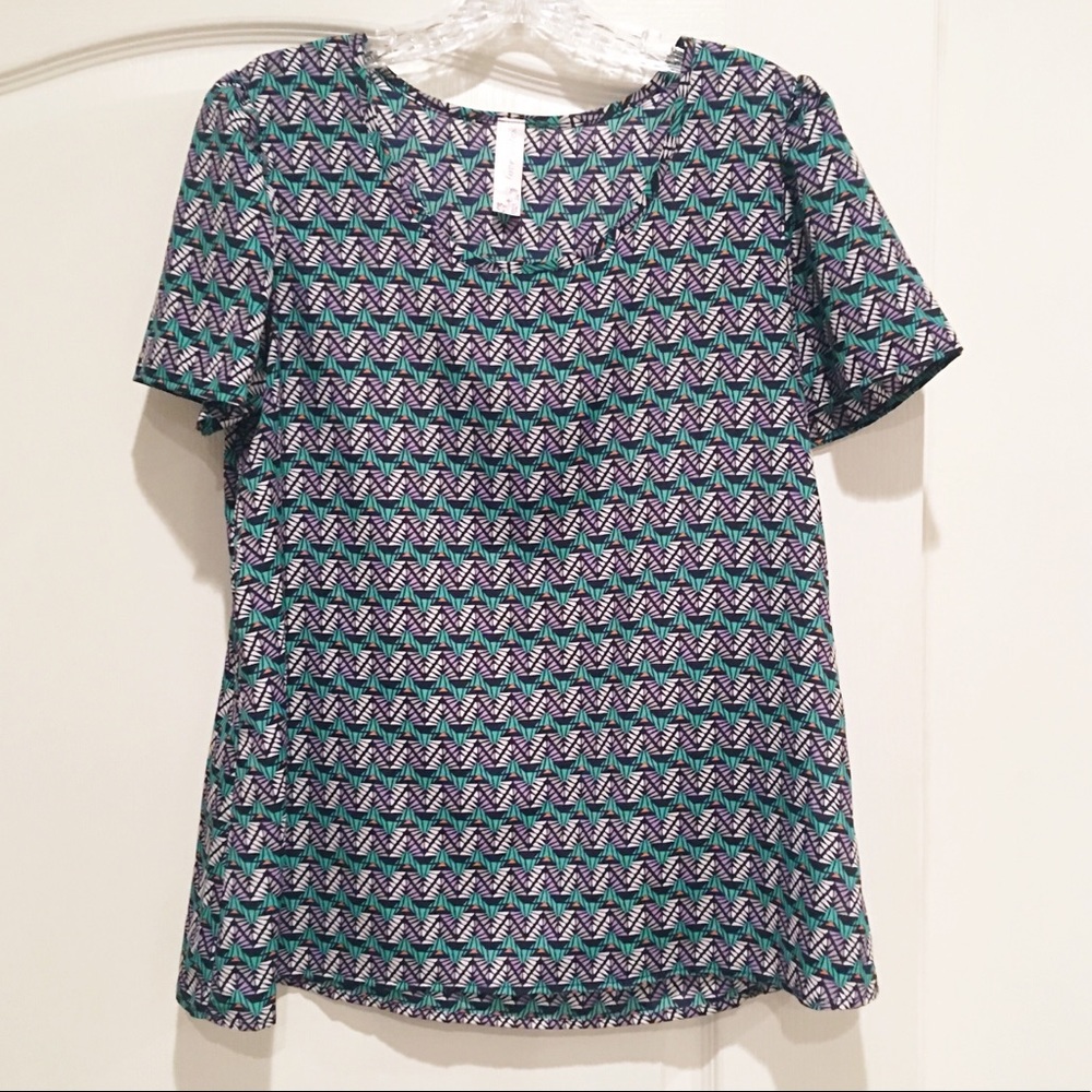 Francesca’s Love notes Geometric Blouse