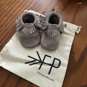 Freshly Picked size 2 gray moccasins