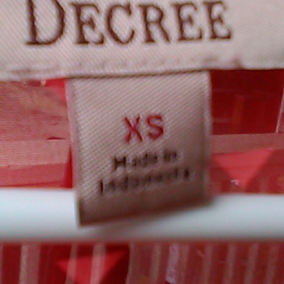 Shirt - Picture 2 of 4