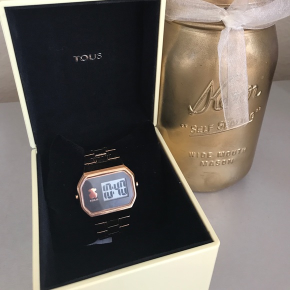 Tous Watch