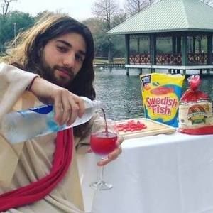 Meet your Posher, Jesus