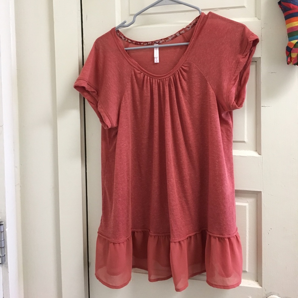 👚✨LAST CALL - Xhiliration Top ✨👚