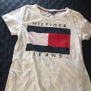 Tommy Hilfiger Logo T-Shirt