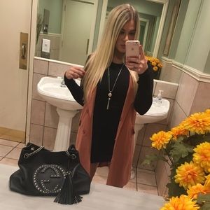 Meet your Posher, Kim