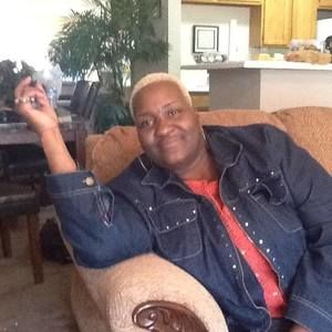 Meet your Posher, Sharon