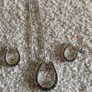 Horse shoe Multi stone necklace and earring set