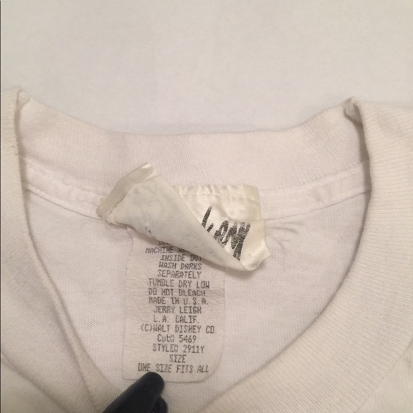 ‼️SOLD‼️ VTG Mickey Donald Minney T Shirt Disney - Picture 8 of 8