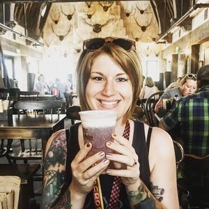 Meet your Posher, Rebecca