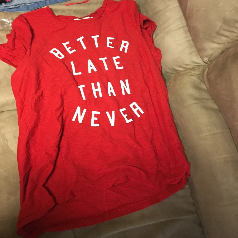 Red short sleeve shirt