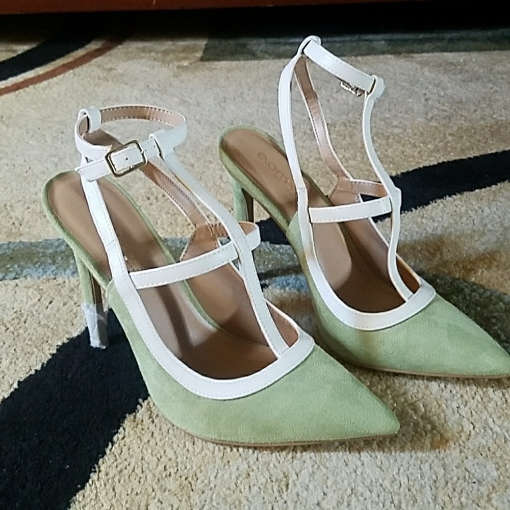 Eva Mendes Shoes