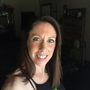 Meet your Posher, Alyson