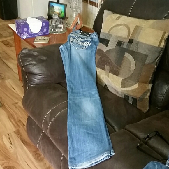 Jeans - Picture 2 of 6