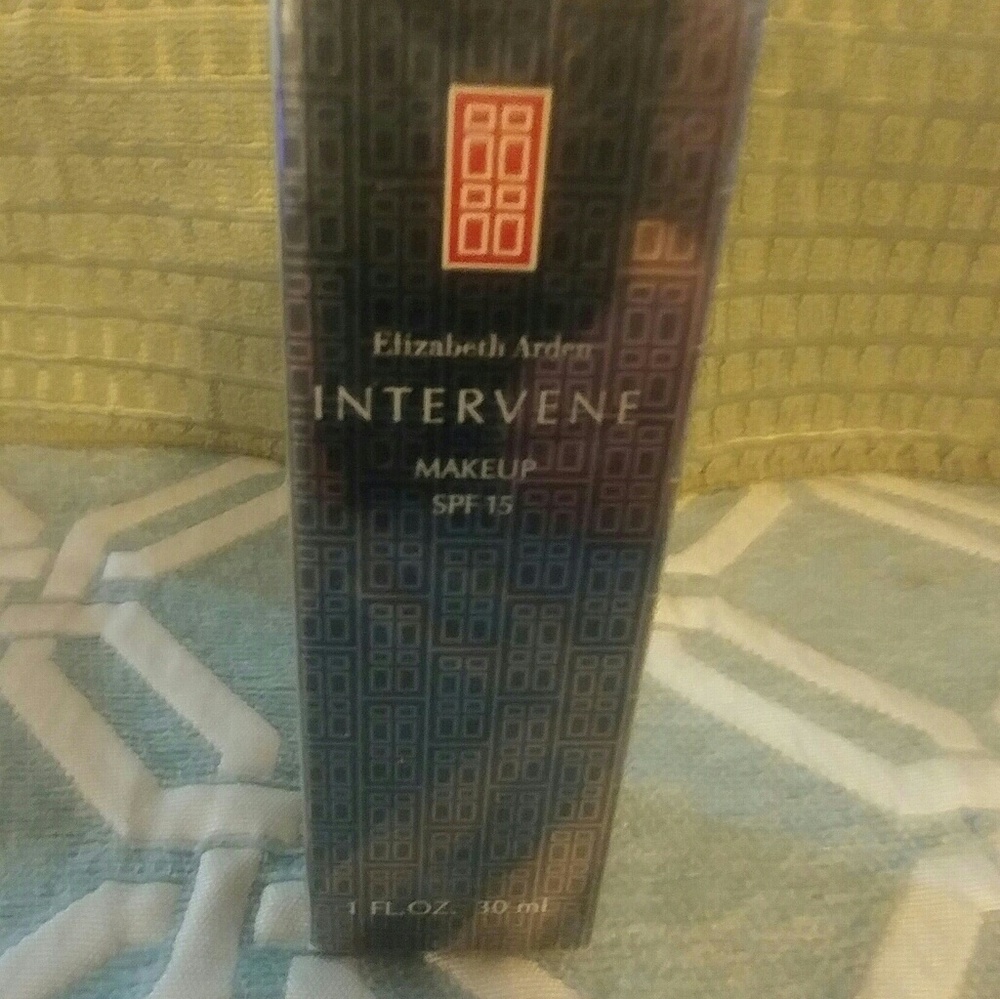 ELIZABETH ARDEN INTERVENE FOUNDATION