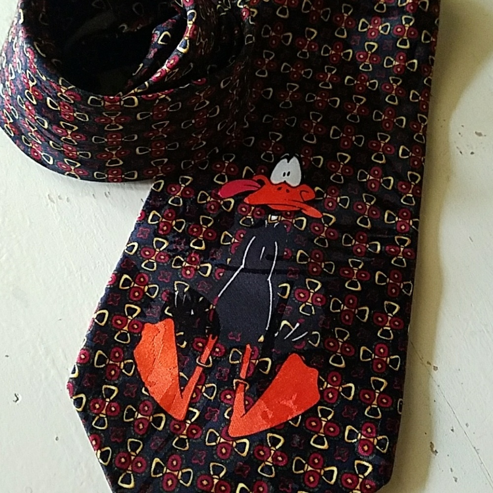 Daffy duck men's tie