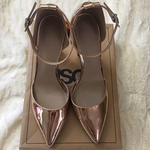 ✨FINAL PRICE DROP✨ ROSE GOLD PUMPS