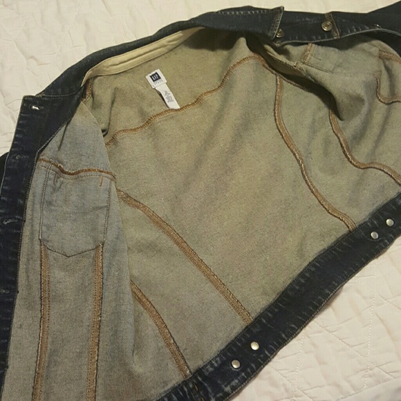 Jacket - Picture 4 of 4