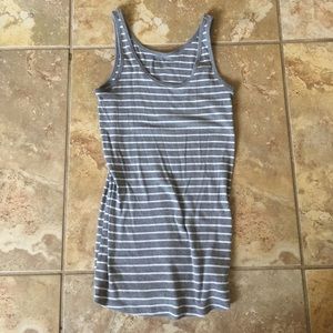 ❗️Last Chance❗️Motherhood Maternity striped tank