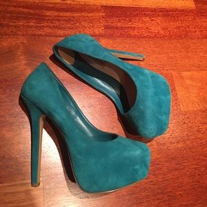 Steve Madden Suede Pumps Size 8.5