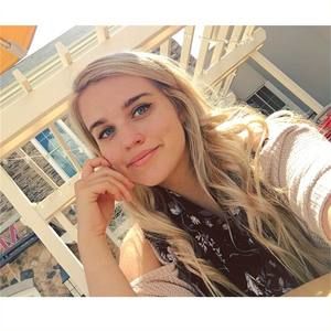 Meet your Posher, Christine