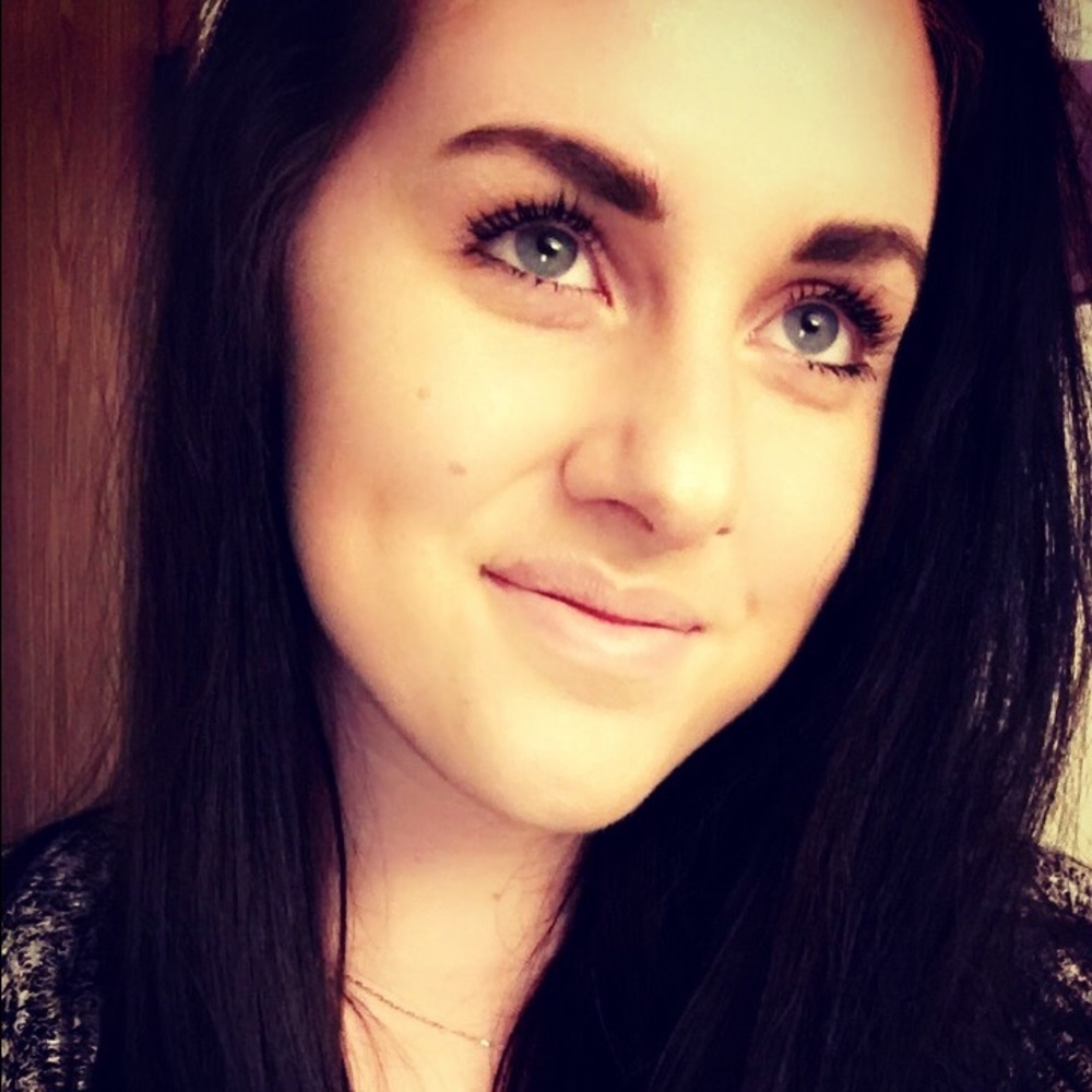 Meet your Posher, Ashley