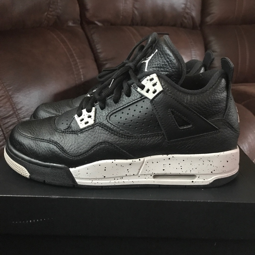 PRICE DROP! Jordan Retro 4 Oreo