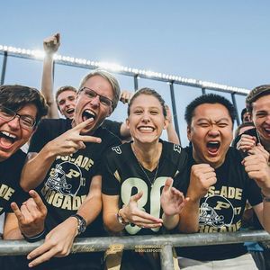 Meet your Posher, Holly