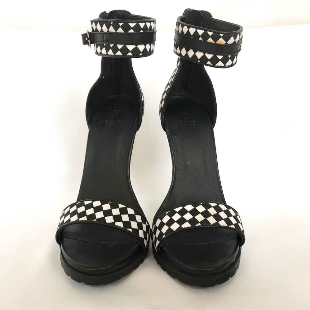 NWOT Beau + Ashe checkered heels