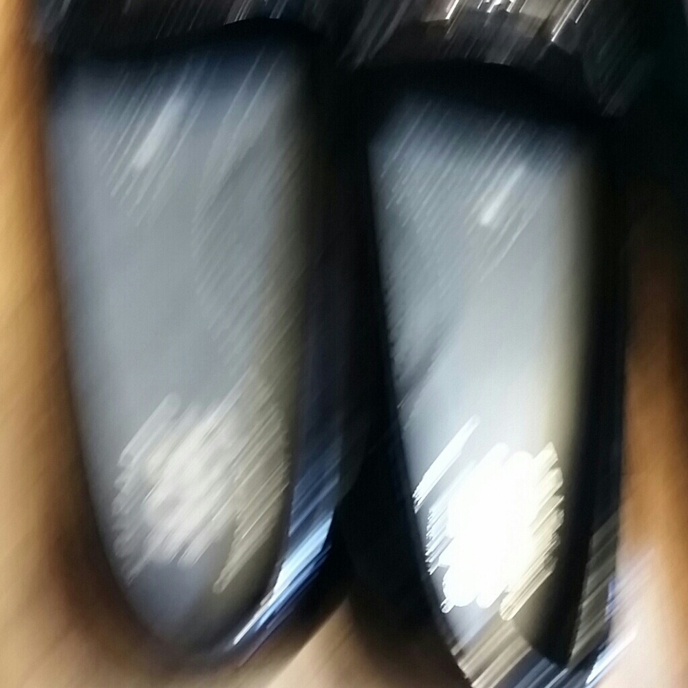 Shoe's - Picture 7 of 8