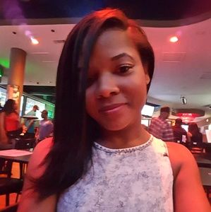 Meet your Posher, Renata
