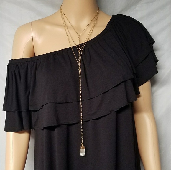 Chelsea & Theodore Tops - Chelsea & Theodore 4 Way Off the Shoulder Blouse