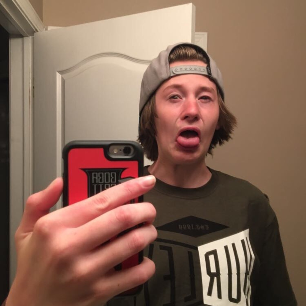 Meet your Posher, Ethan