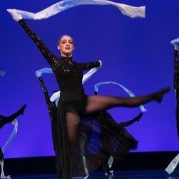 Meet your Posher, Paige - Picture 1 of 1