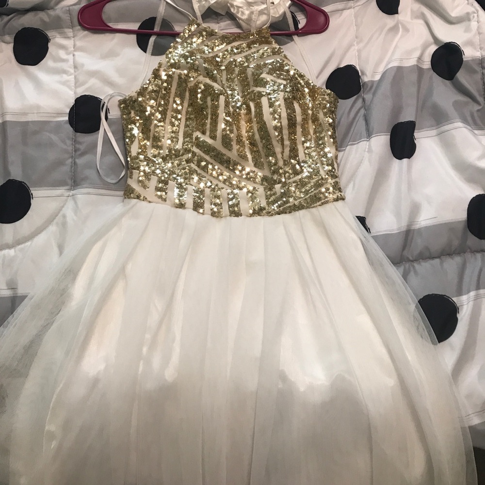 Short homecoming dress only worn once