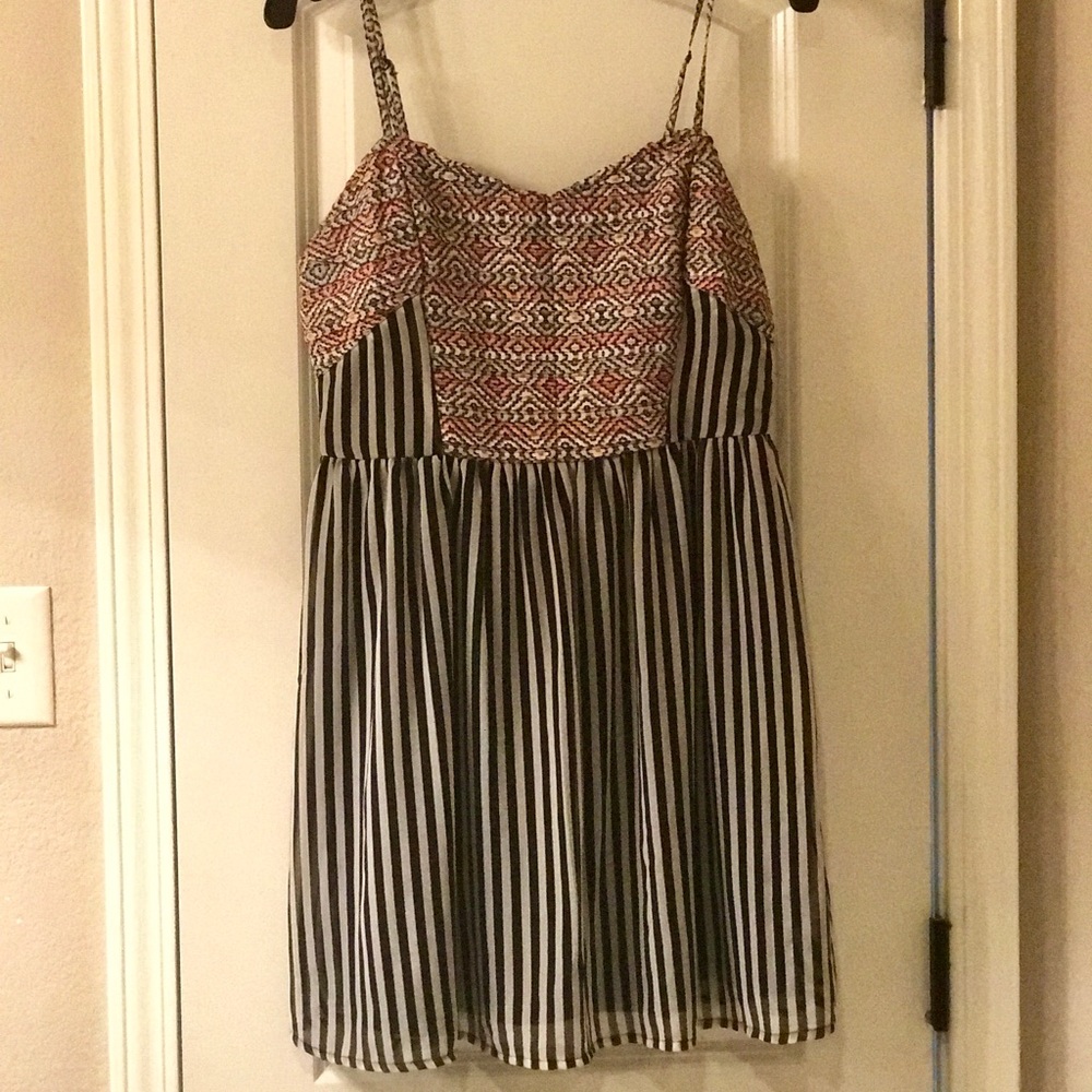 Fun and flirty mini dress like brand new!