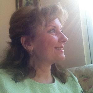 Meet your Posher, Shellie