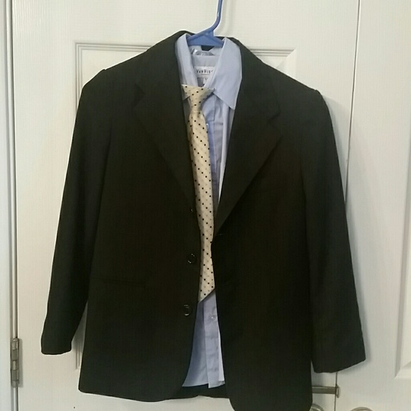 Boy suit - Picture 1 of 5