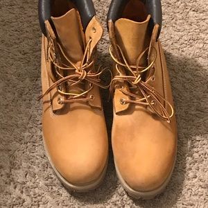 Timberline Boots size 13 Men