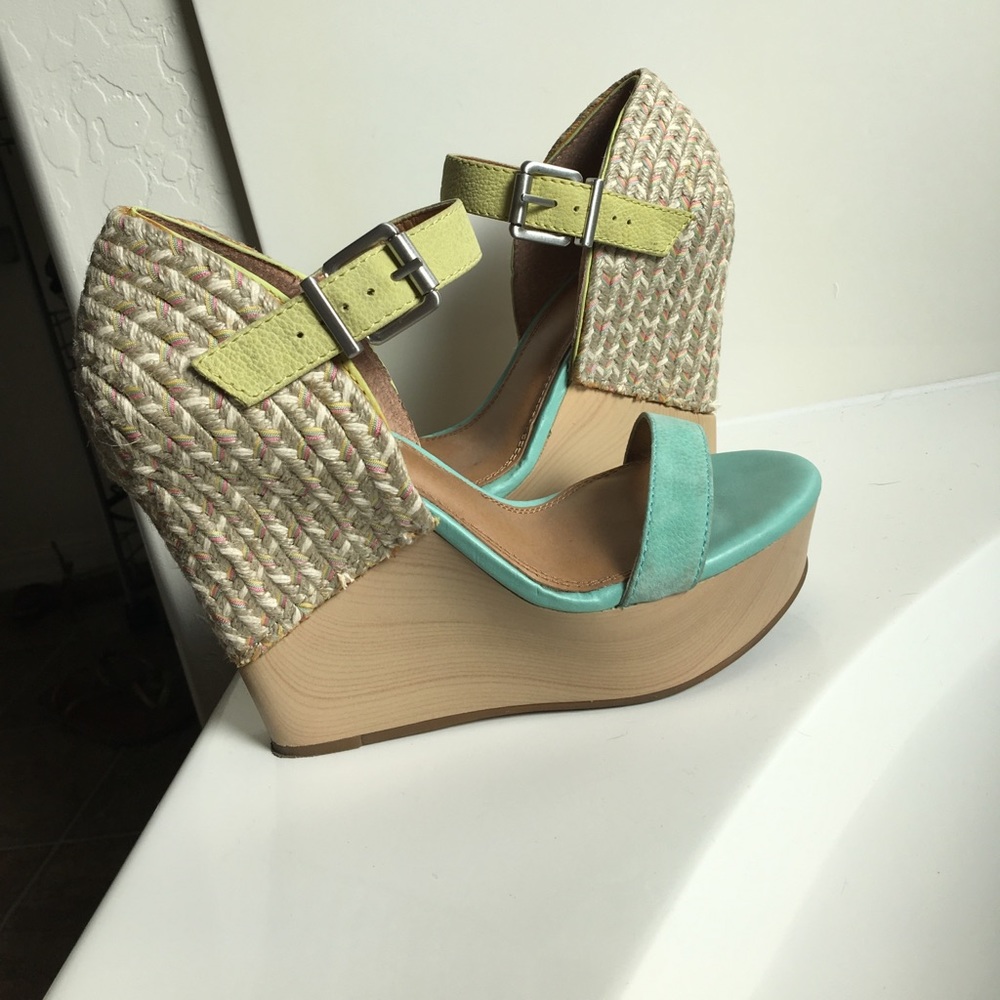 Colorful Gianni Bini Wedges - EUC - Worn Once!!