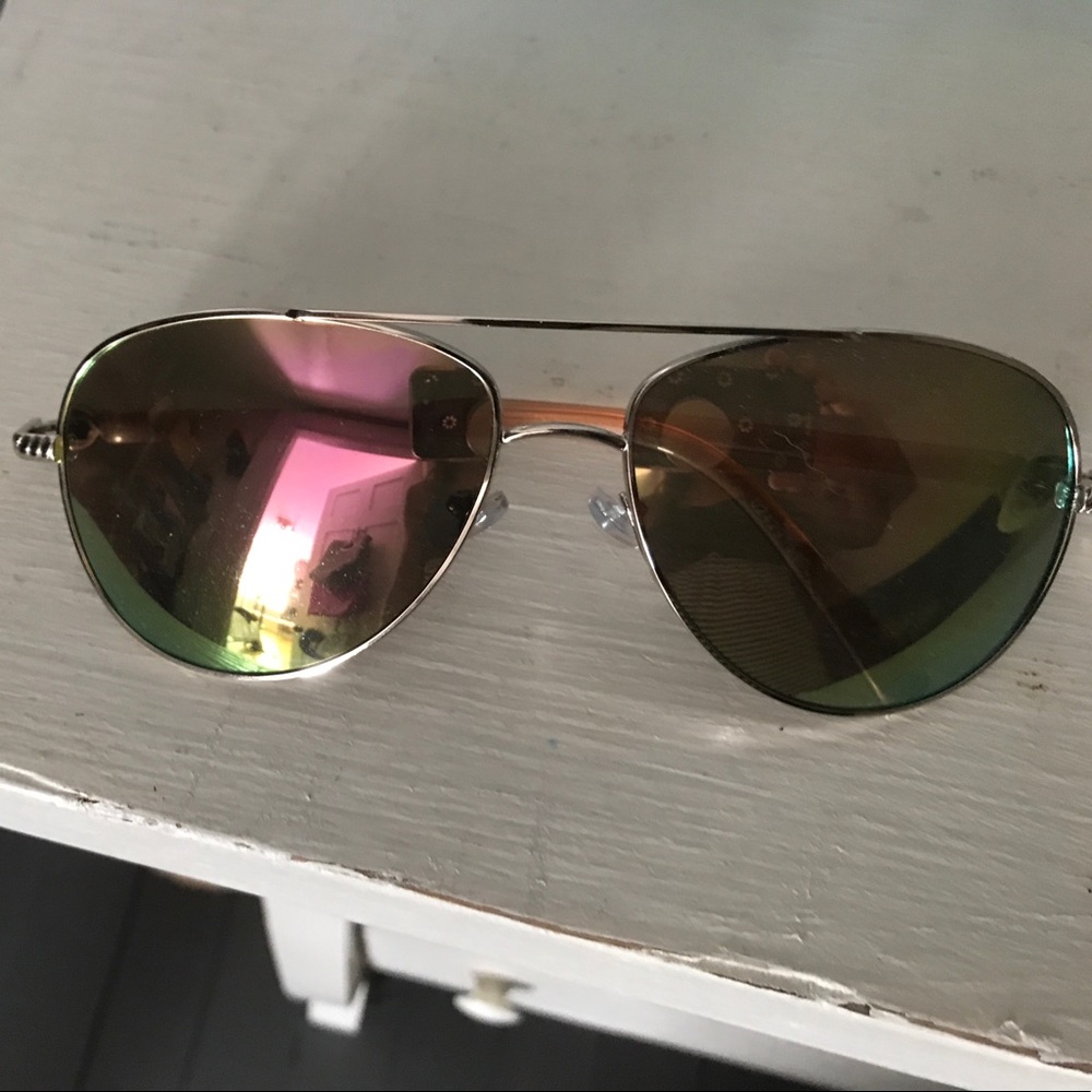 Gold mirror sunglasses