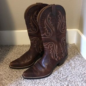 Women’s Ariat Cowboy Boots Size 8.5; worn twice