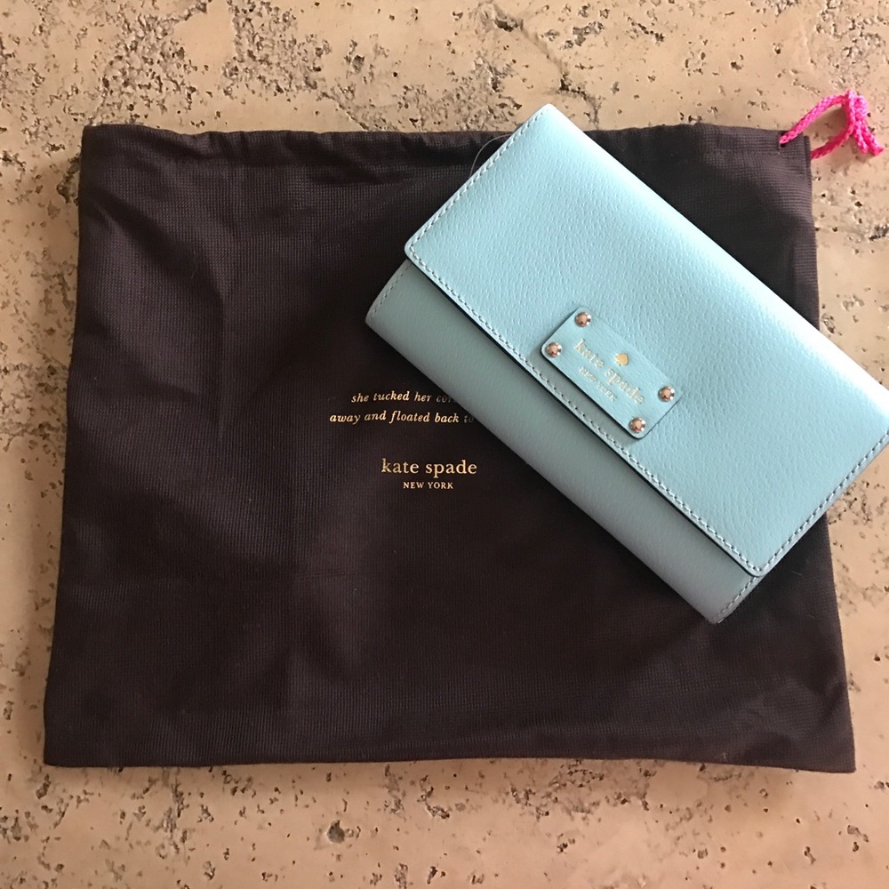 Authentic New Kate Spade Cross Body bag